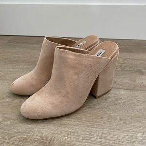 Suede Steve Madden Mule